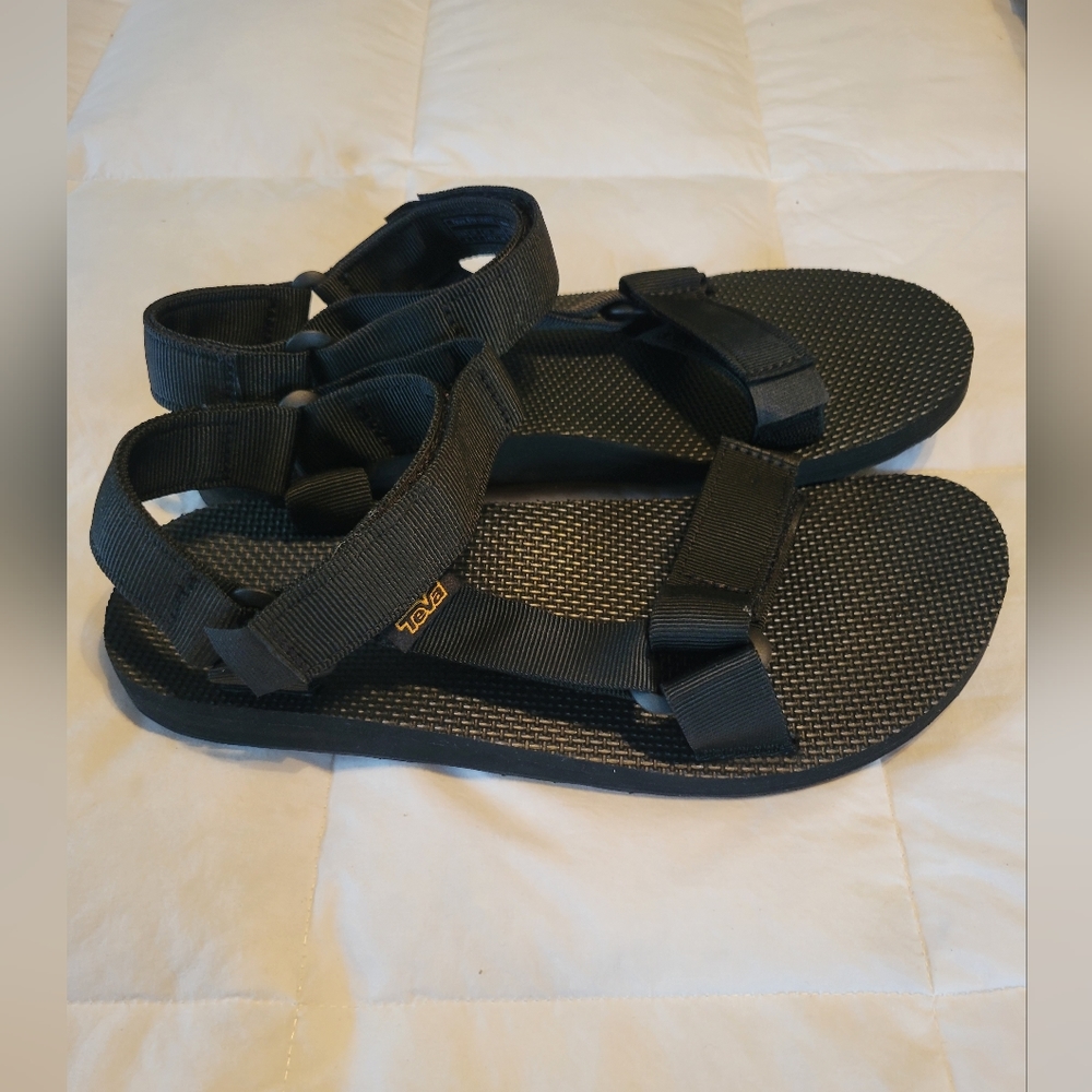 Teva Original Universal Sandals Men's size 8 Black